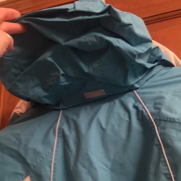 Girls Columbia winter jacket outer shell - Picture 9 of 13